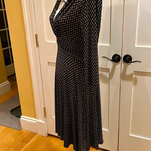 Dress - Picture 5 of 6